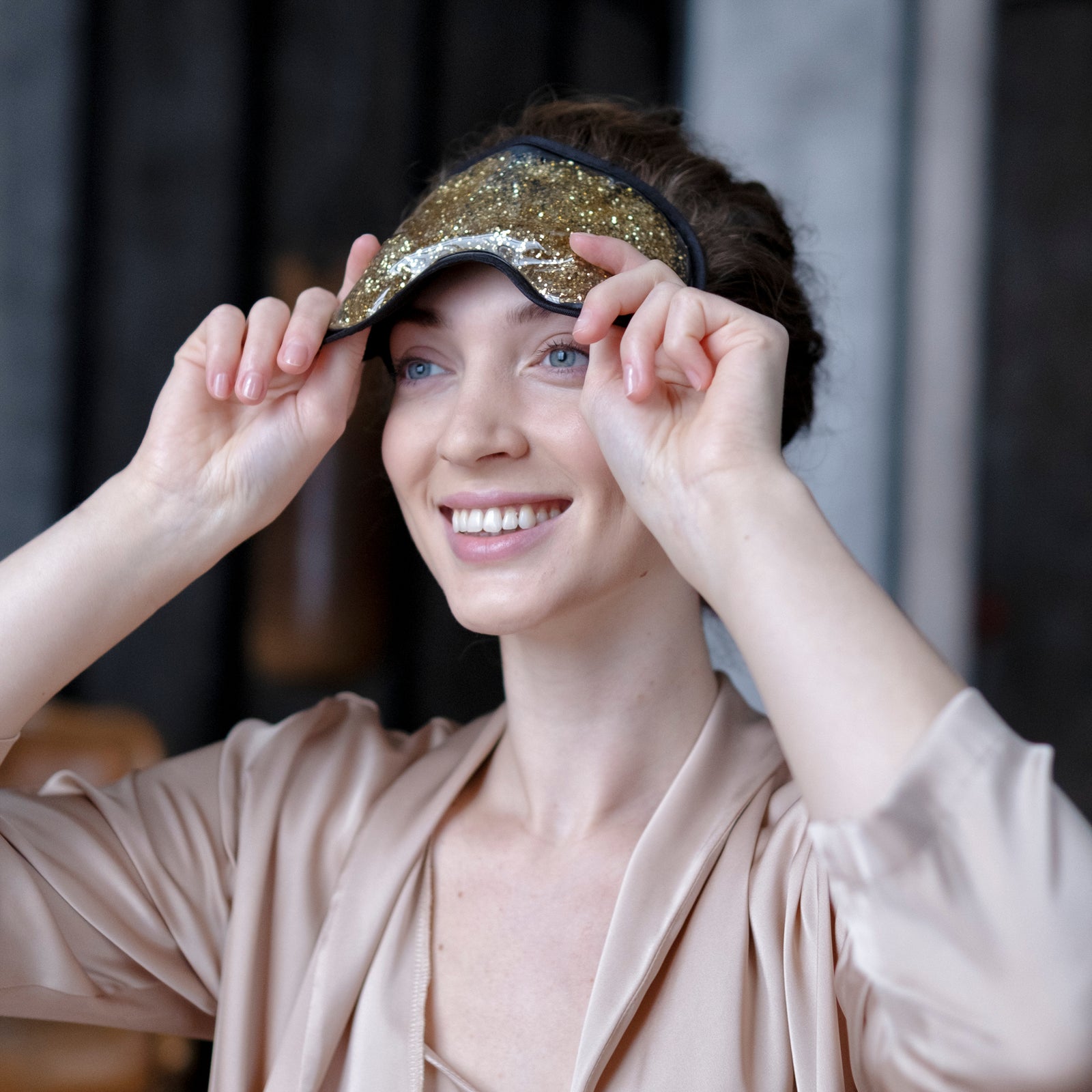 Zhu-Zhu Glitter Gel Hot & Cold Eye Mask - Gold